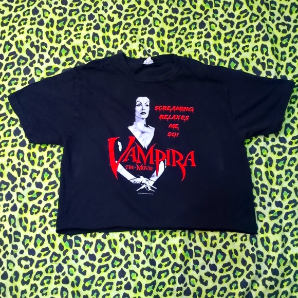 Bay Island Tops - 🖤Vampira Vintage Y2K Cropped Tee🖤